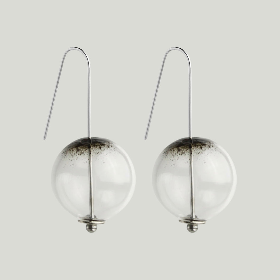 Small globe glass earrings black