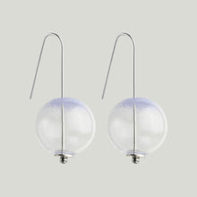 Load image into Gallery viewer, Small globe glass earrings lilac

