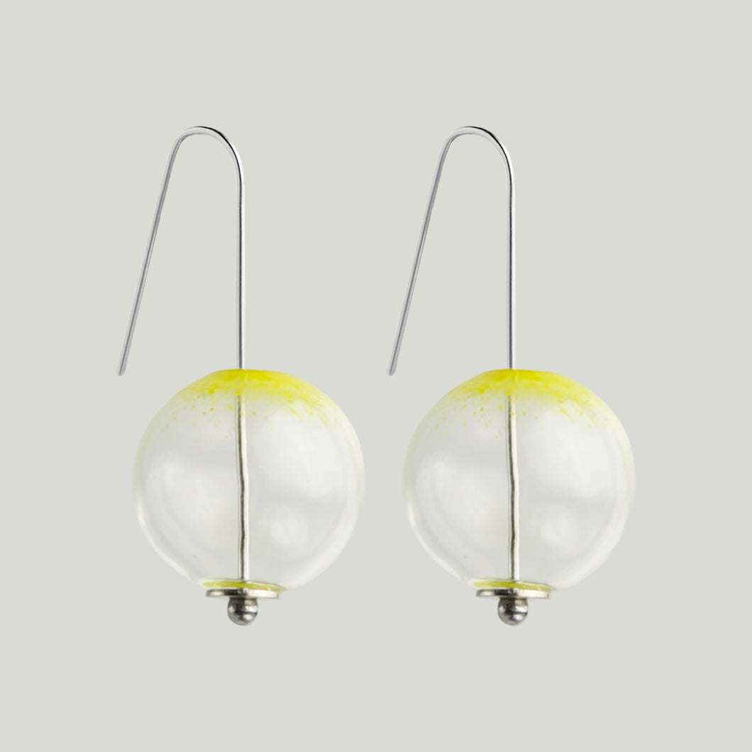 Small globe glass earrings golden Wattle